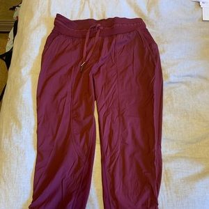 dance studio crop lululemon